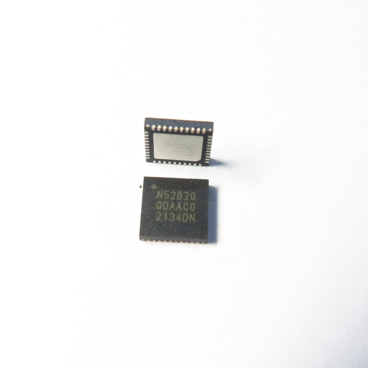 NRF52820-QDAA