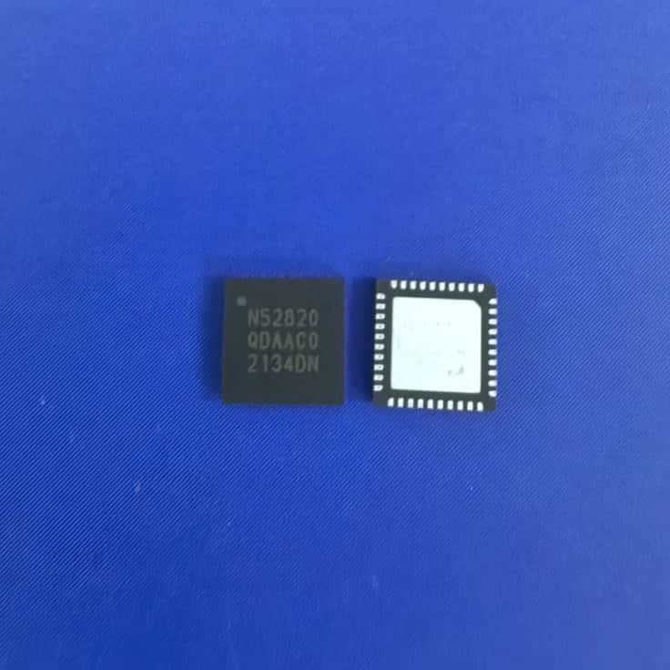 NRF52820-QDAA-1